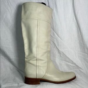Bruno Magli Cream Heeled Boots